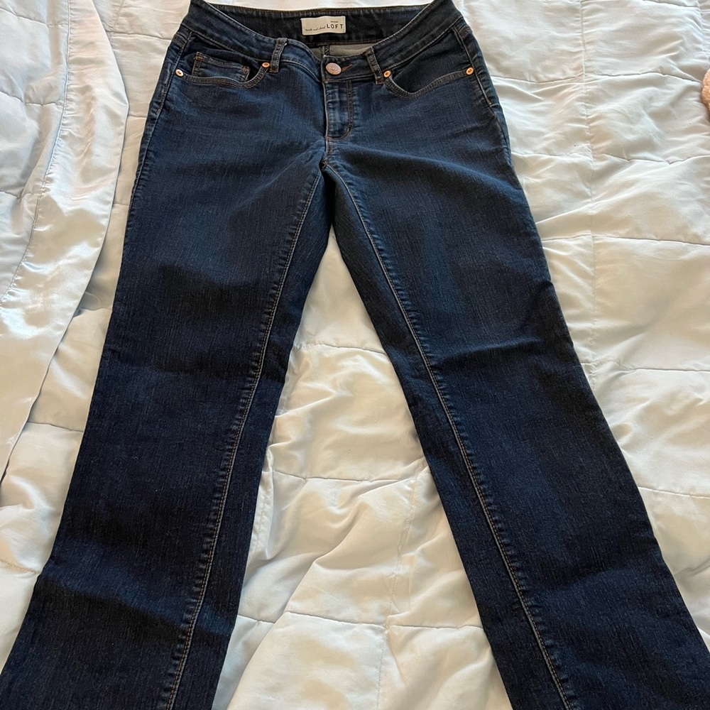 LOFT Curvy Straight jeans with rose gold buttons in excellent condition!